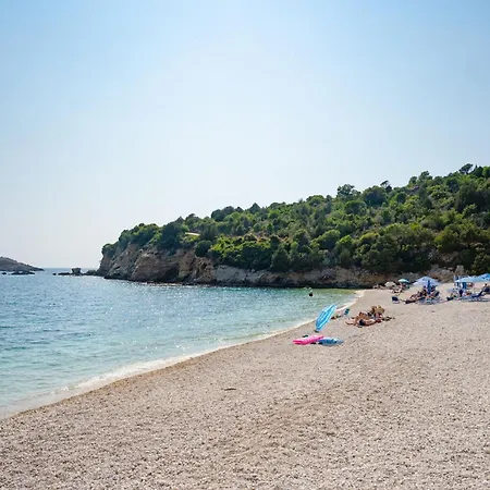 Mandola Βίλα Tzamarelata