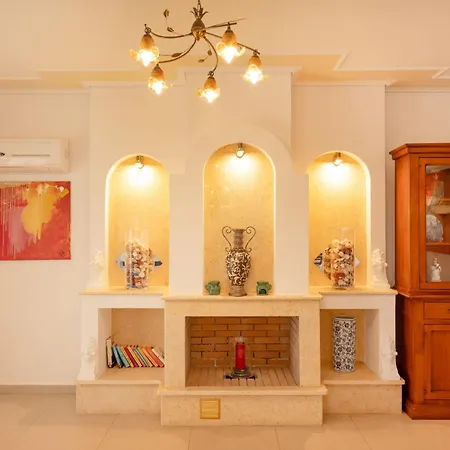 Βίλα Mandola Tzamarelata