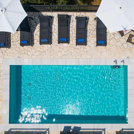 Mandola 别墅 Tzamarelata