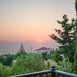 Mandola Villa