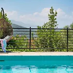 Villa Mandola