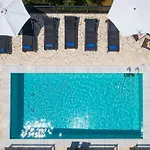 Mandola Villa Tzamarelata