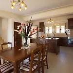 Villa Mandola